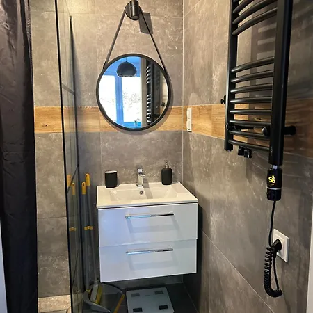 Blue A, Debina Appartement *